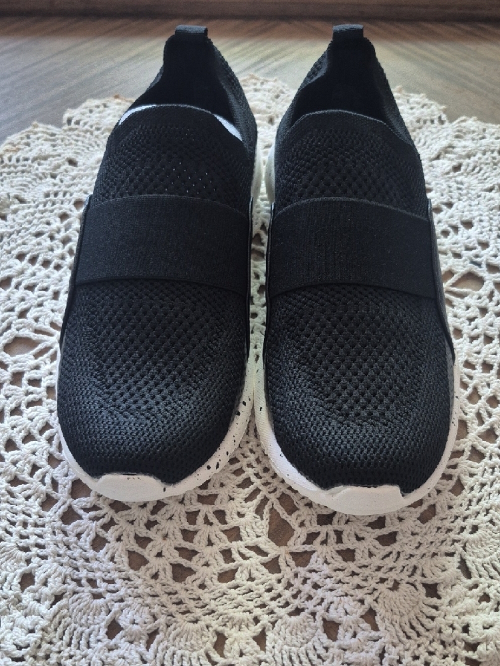 bernie mev. Black Knit Slip-On Sneakers with Speckled White Sole